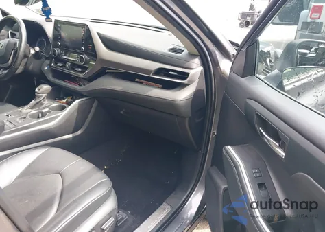 2022 Toyota Highlander Hybrid Xle z USA, uszkodzony, nr VIN 5TDGARAH9NS514034